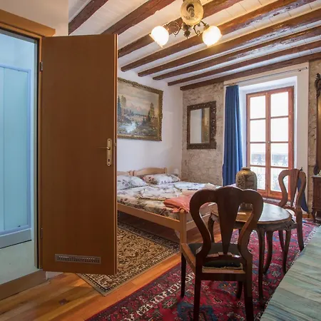 Lejlighed In Historic Center Poreč